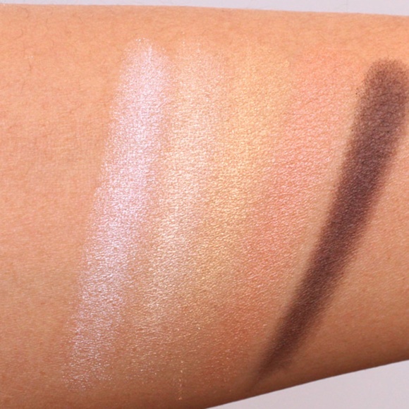 SUPER RARE LE BNIB Chanel Eyeshadow Palette Pearl River - Picture 3 of 4